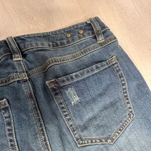 CABI, Kick It Crop, size 8, EUC